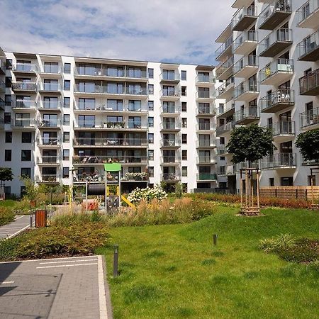 Easy & Comfortable, With Balcony, Very Close To The Center Warschau Buitenkant foto