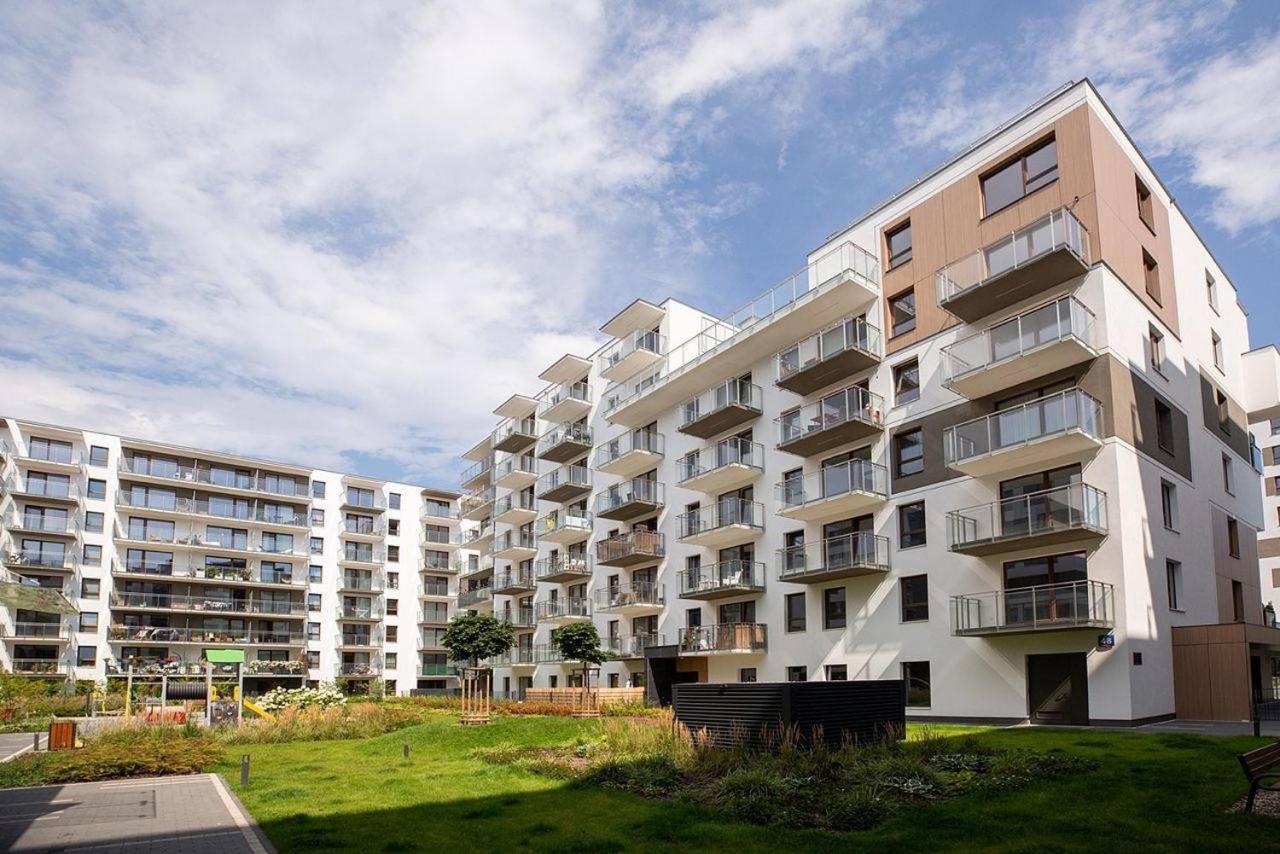Easy & Comfortable, With Balcony, Very Close To The Center Warschau Buitenkant foto